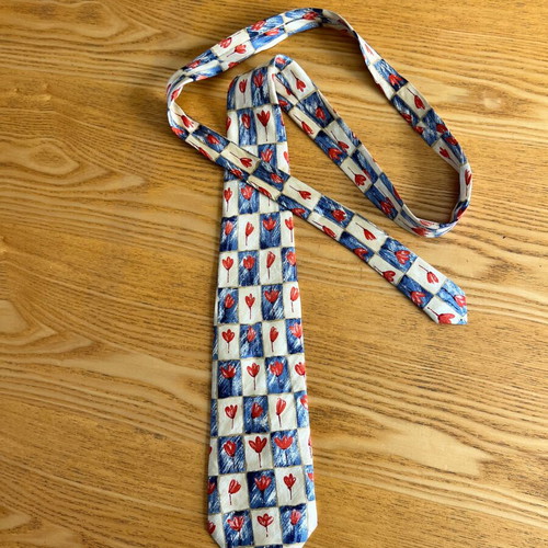 N&B Ties Vintage silk men's tie with tulips