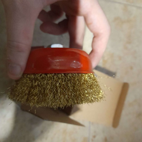Wire brush 4'' new