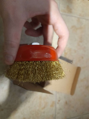 Συρβατοβουρτσα 4'' καινούργια