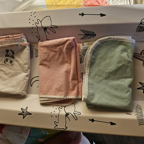 Changing pad and 3 high-quality seltedakia used