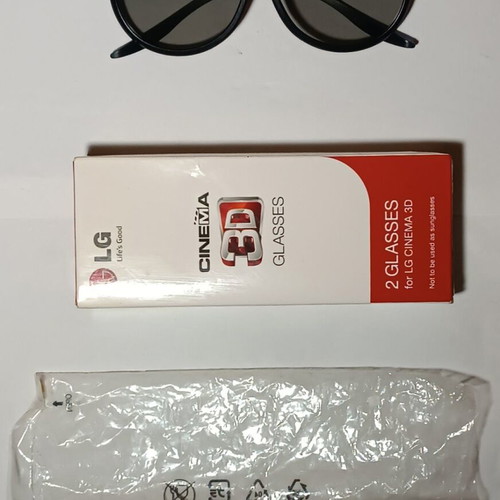 LG 3D glasses for TV like new