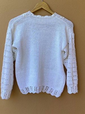 White handmade knitted vintage cardigan like new, size M