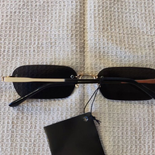 Solo-Solis NDL2906 sunglasses new with gold finish and gray lenses