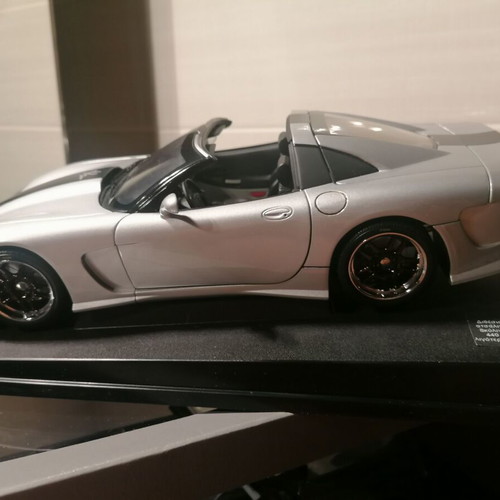 Callaway C12 1/18 scale diecast model like new