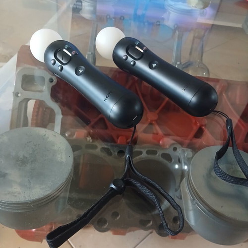 PlayStation 4 VR controllers, pair
