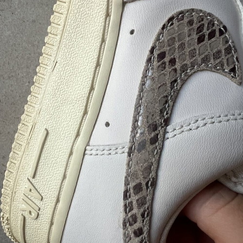 Nike Air Force 1 '07 women's shoes used, white, size 37.5