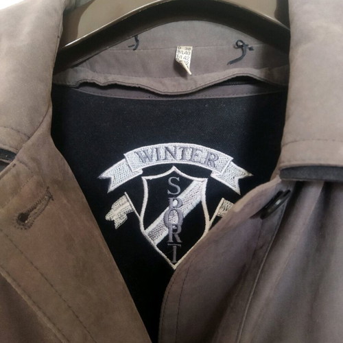 Gray trench coat like new, size XL