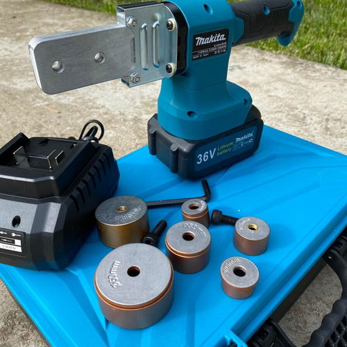 Makita 36V Cordless PPR Pipe Welding Tool with Battery and Accessories