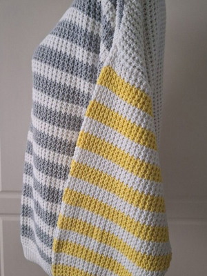 Lucifair women's three-color knitted sweater with stripes like new