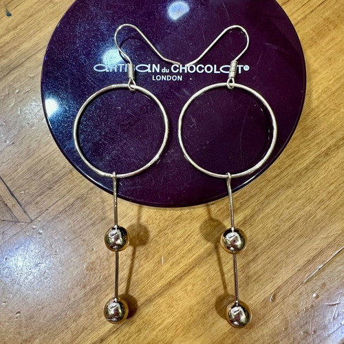 Zara long dangling earrings like new, gold tone