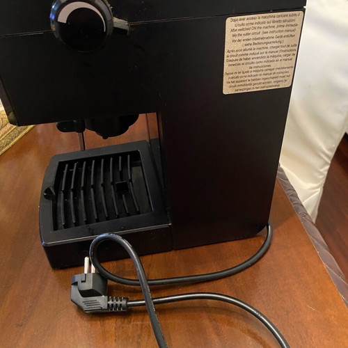 Saeco Poemia Philips espresso machine like new with milk frother