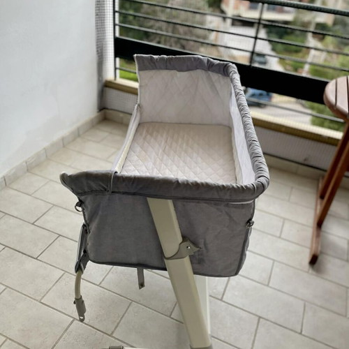 Lionelo Theo Concrete Baby Cot like new with mattress and side opening