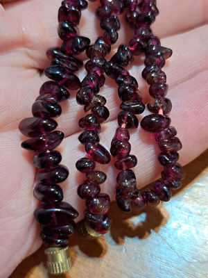 2-in-1 necklace with amethyst beads