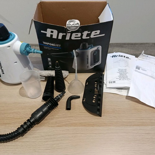 Steam Cleaner like new with multiple attachments