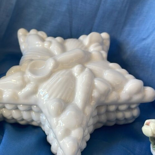 Porcelain set of 3 new decorative pieces
