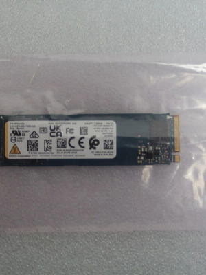 KBG5AZNV256G La Kioxia NVMe SSD 256GB като нов