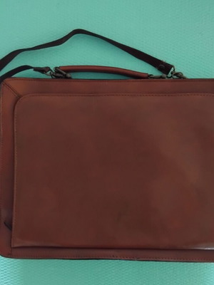 Vintage leather professional briefcase used, brown with convenient pockets