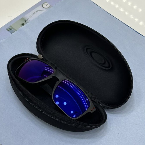 Oakley glasses case new, black