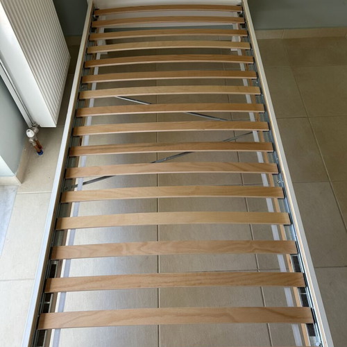 Ikea Hemnes Bed 90x200 with Nattapa Guardrail like new, pine wood