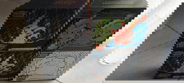 Pokemon elite trainer boxes χωρίς φακελάκια και sleeves