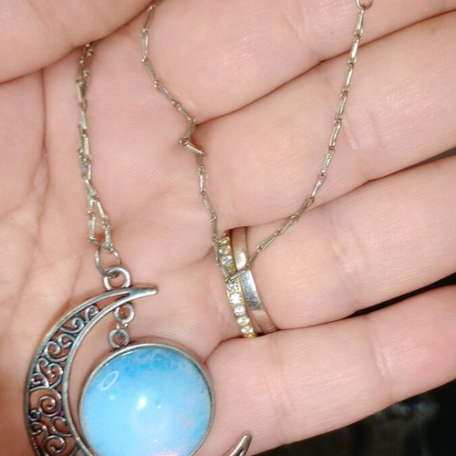 Necklace with celestite like new