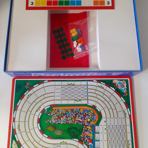Formula 1 board game (MIKA)
