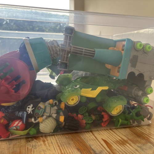PJ Masks deluxe battle set like new with pirate ship and figures