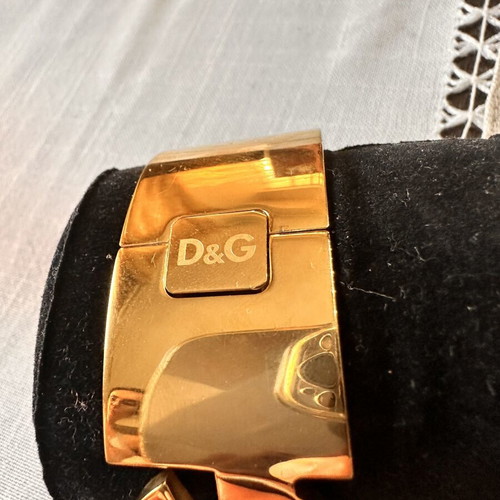 D&G women's cuff bracelet watch, gold