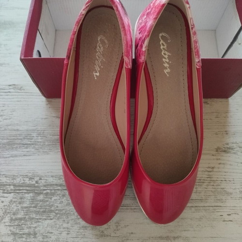 Red women's ballerina shoes new, light and comfortable