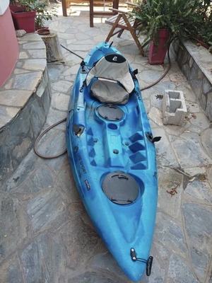 Life Sport Lango VK-4 kayak like new with 4 rod holders and storage