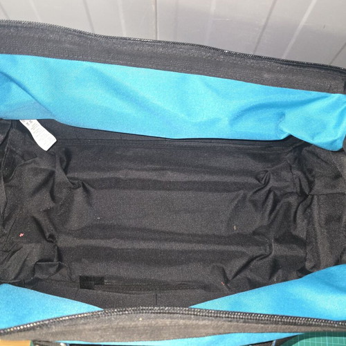 Gross tool bag like new with wheels