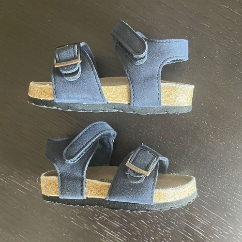 Children's sandals size 22
