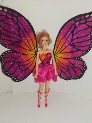 Barbie Mariposa 2012 doll used, hair needs care