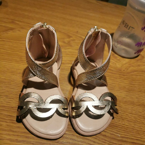 Leather sandal gold size 20
