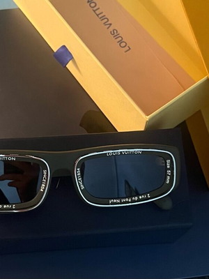 Γυαλιά ηλίου Louis Vuitton Super Vision low square σαν καινούργια
