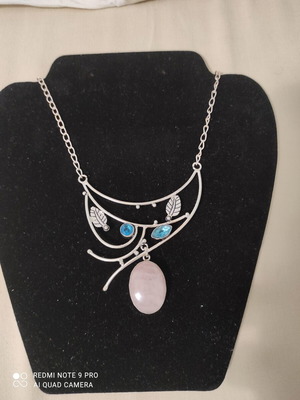 Ethnic necklace with rose quartz and blue topaz new, 40 cm chain