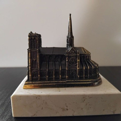 Notre-Dame de Paris vintage souvenir miniature used, metal on marble base