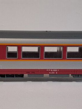 Jouef HO SNCF 2 Passenger Coaches 5341 and 5343 like new in replacement boxes