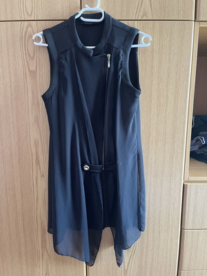 Women's black long sleeveless vest with zipper