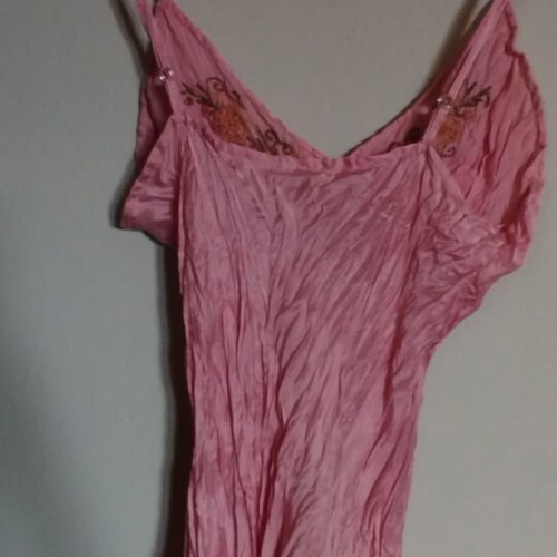 Silk camisole with embroidery and crinkle texture, pink, size M, like new