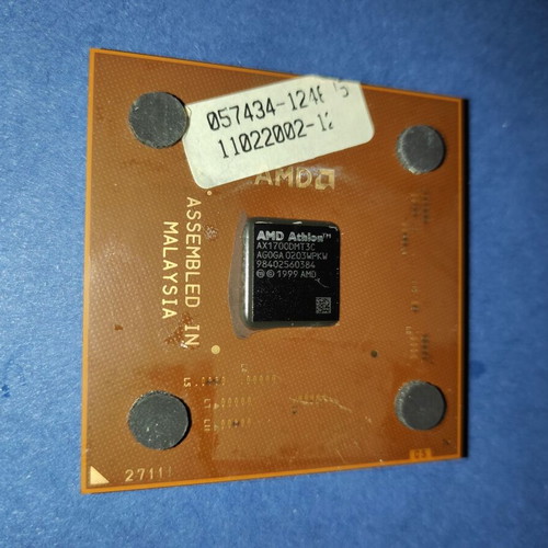 AMD Athlon XP AX17000MT3C processor like new, Socket A