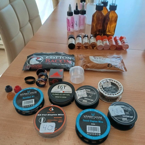 Electronic cigarette set used with Box… - € 89,00