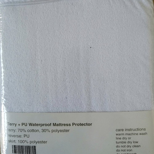 Frotte Waterproof Mattress Protector with Skirt new