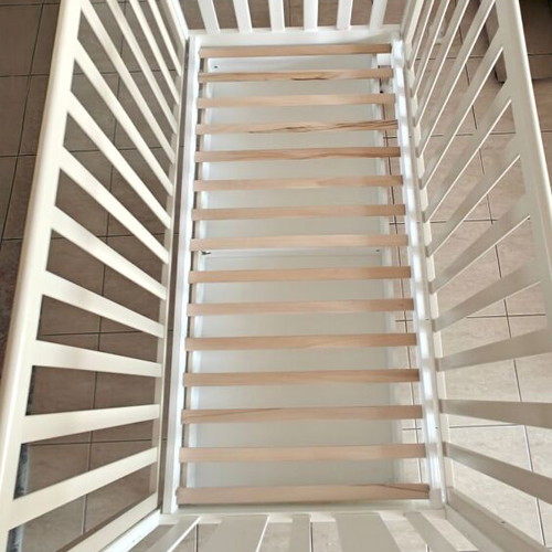 Baby cot, Italian solid wood, like new