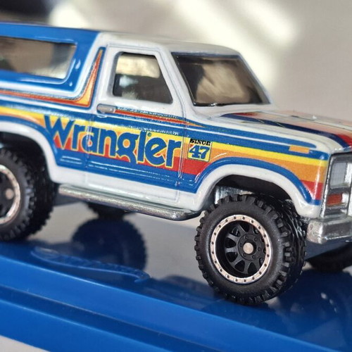 Hot Wheels RLC Wrangler ’85 Ford Bronco 2024 new