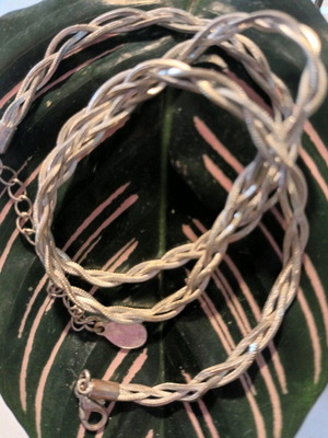 Braided chain like new, silver