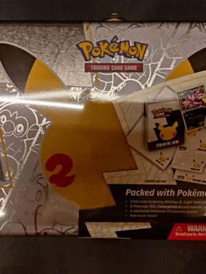 Pokemon TCG Celebrations Collector Chest new, sealed