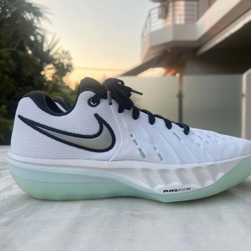 Nike Air Zoom G.T.Cut Academy 2 basketball shoes, size 40.5, white