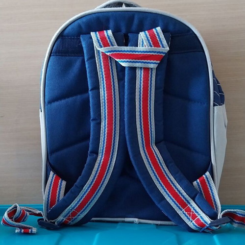 Kindergarten bag used with central compartment and keychain