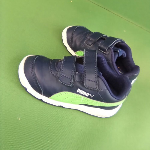 Puma baby sneakers size 22 used